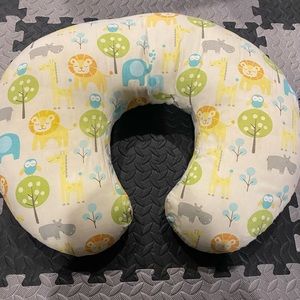 Boppy pillow